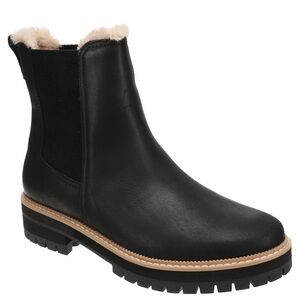 TOMS❣️
Women's Bennet Faux Fur Chelsea Lug Booties Size 7M